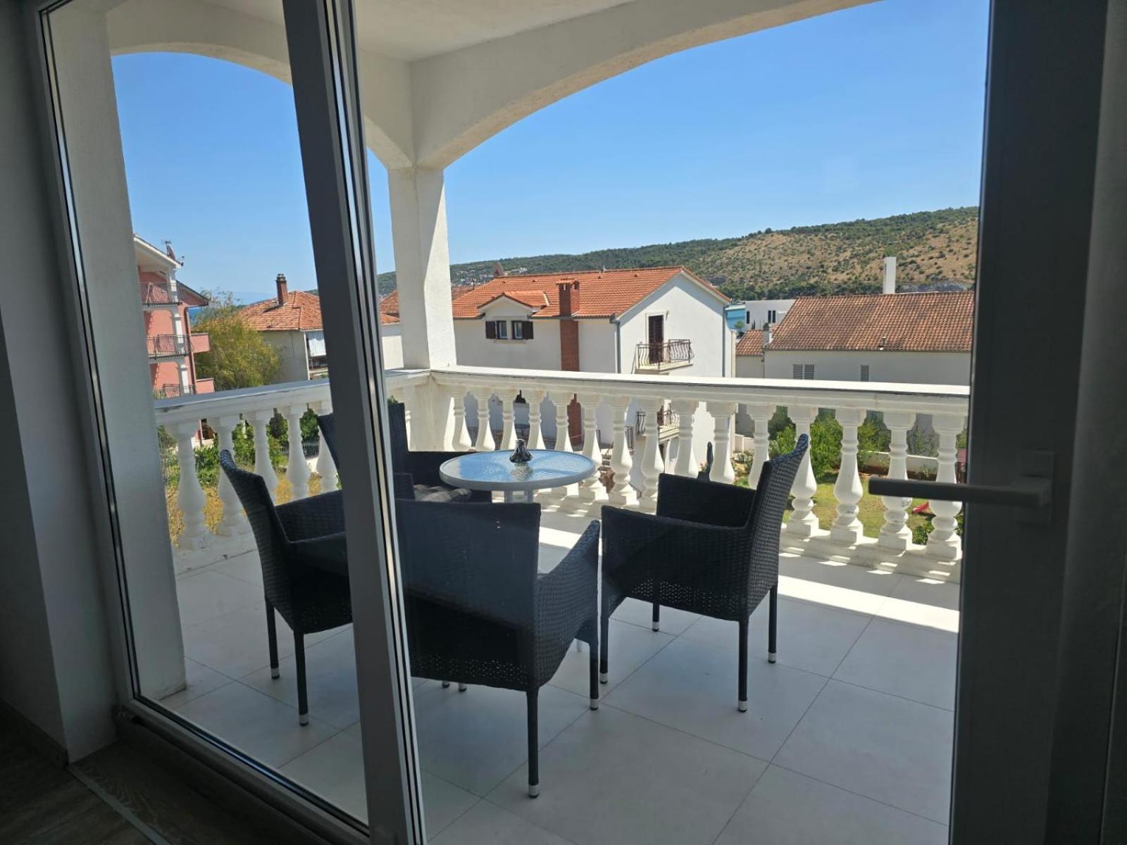 Apartment Anton Trogir Exteriör bild